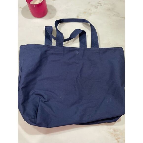 Victorias Secret PINK canvas tote bag - Picture 12 of 12